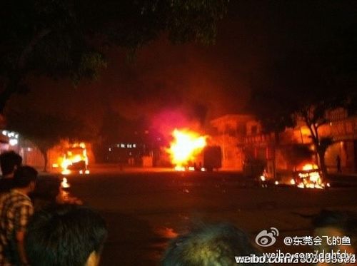 Picture of conflict between the police and citizens in Zengcheng